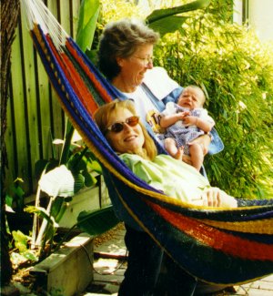 in the hammock.jpg (36767 bytes)