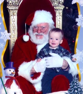 with santa.jpg (25990 bytes)